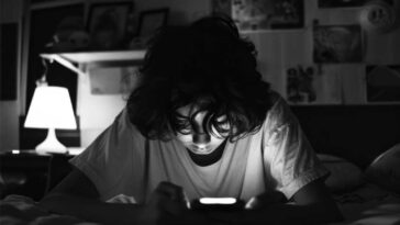 সোশ্যাল মিডিয়ায় নজরের হেফাজত